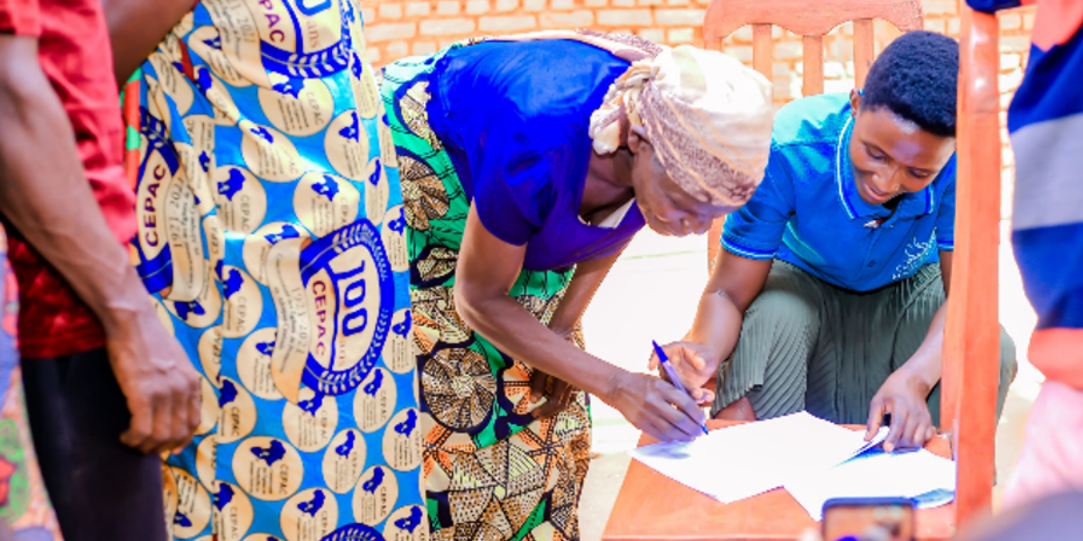 Women register for aid