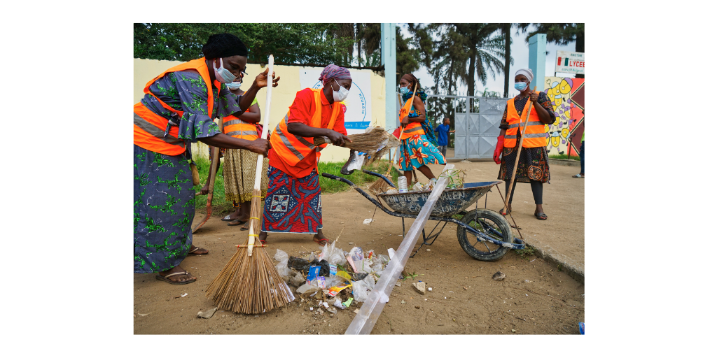 volunteers cleaning streets