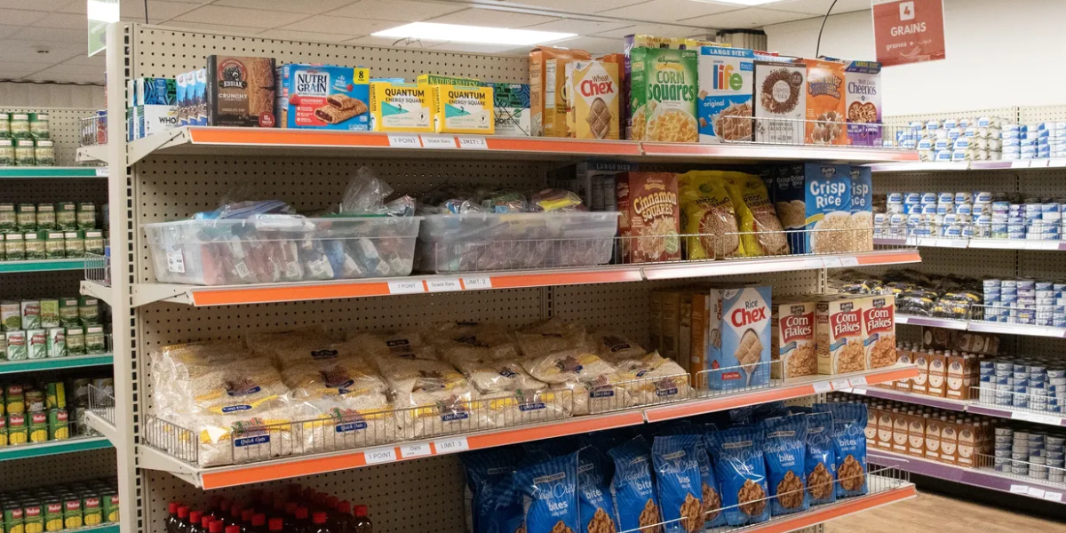 Grocery store shelves at Twelve Loaves Food Pantry