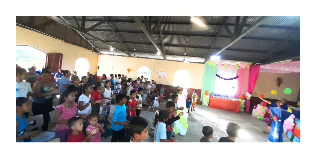 Nicaragua CDC holds a special service for kids