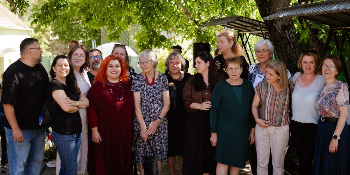 Reunion of past & present Veritas staff members 